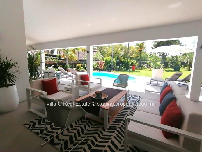 Gorgeous villa completely renovated, with multiple openings to a very large terrace and its lovely pool, overlooking ...