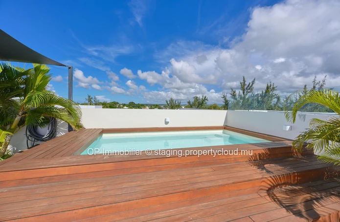 Penthouse for Sale in Péreybère with Private Pool and 2 Bedrooms