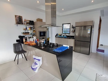 4 Bedroom Villa