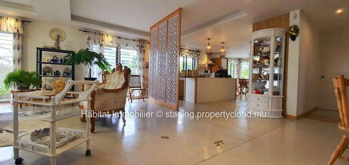 FOR SALE - Furnished and equipped family home of 343 m2 on a land of 133 toises located in the famous morcellement of...
