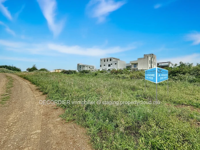 À Vendre Péreybère Terrain Résidentiel