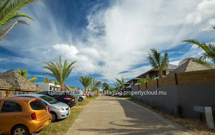 Villa avec piscine privée et jardin tropical à vendre | Rivière Noire