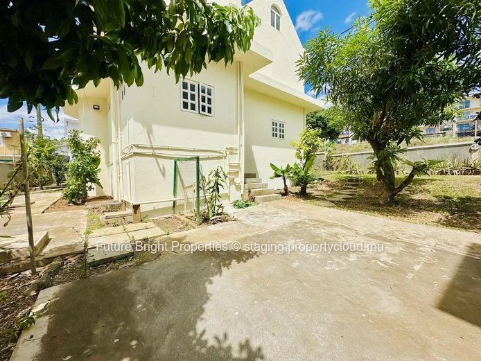 Beautiful Corner House in Morcellement Champman Coromandel  A Perfect Family Home with Mountain Views