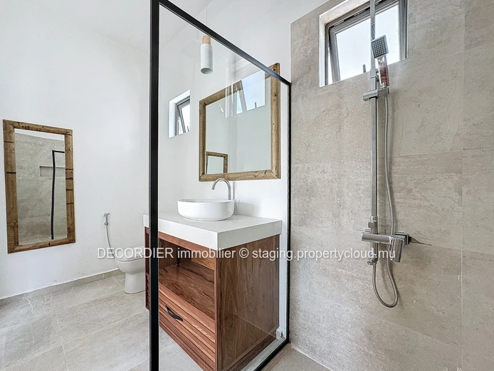 Maison individuelle avec piscine