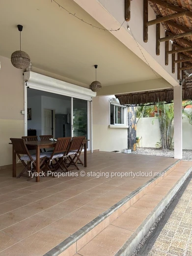 Charming 3-Bedroom RES Villa with Pool Near the Beach – Pointe aux Piments