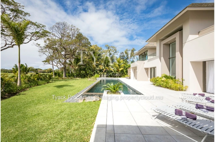 Luxueuse Villa avec Vue sur le Golf