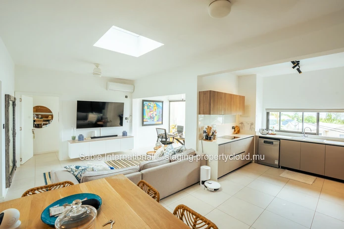 Penthouse à vendre à Tamarin, 160m², 3 chambres, piscine commune, vue mer, meublé