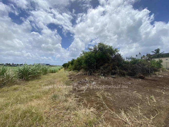 Grand Baie - Grand terrain résidentiel proche de toutes commodités