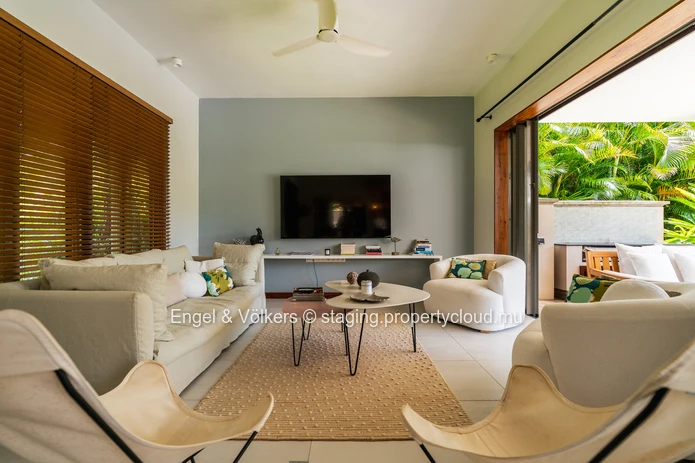 Contemporary Fairway Villa with Refined Outdoor Living