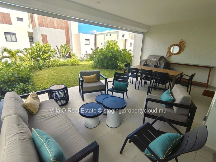 Jolie appartement clé en main, avec un jardin privatif et deux sublime piscine commune avec un accès sécurisé, sur un...