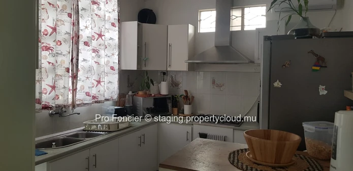Maison à vendre à Quatre-Bornes - Vivre au centre et rentabiliser votre bien
