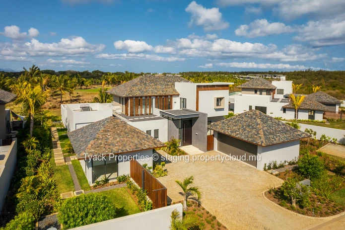 Villa 5 Chambres à Vendre – Grand Baie, Île Maurice