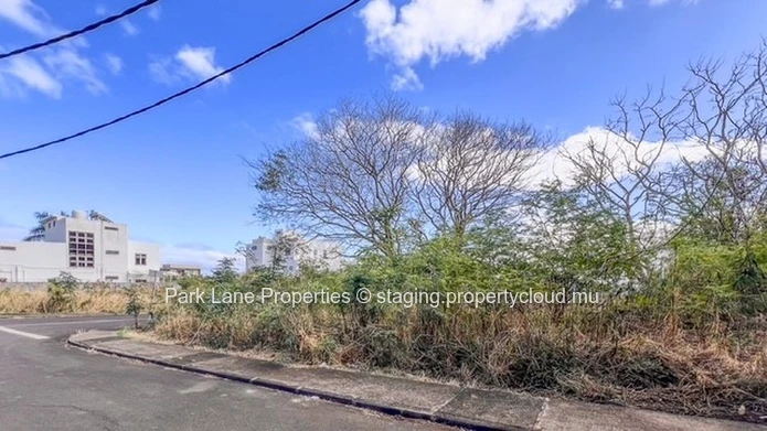 Terrain résidentiel de 598 m2 situé dans un quartier recherché de Coromandel,