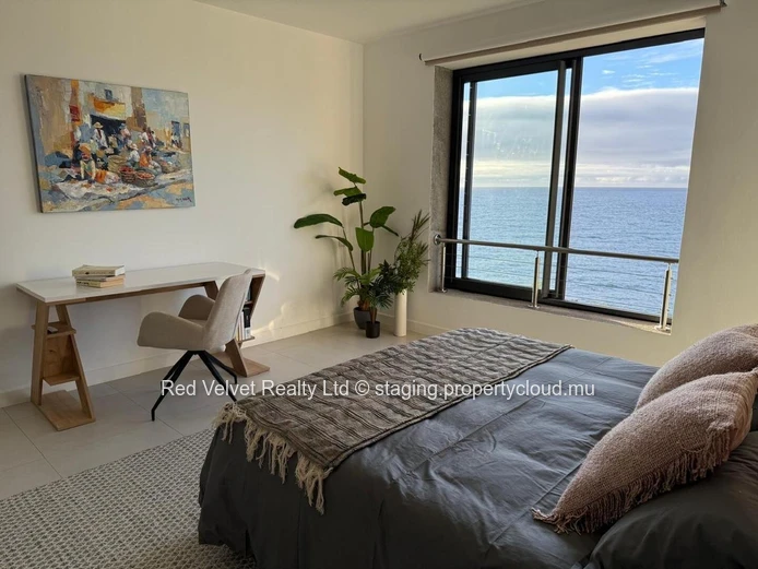 Beachfront Furnished Penthouse with Ocean Views for Sale — Flic en Flac