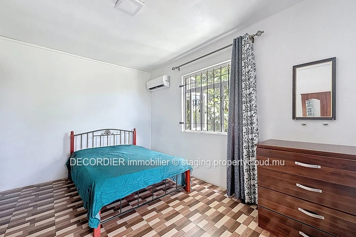 176 sqm Home Ideally Located in Sottise