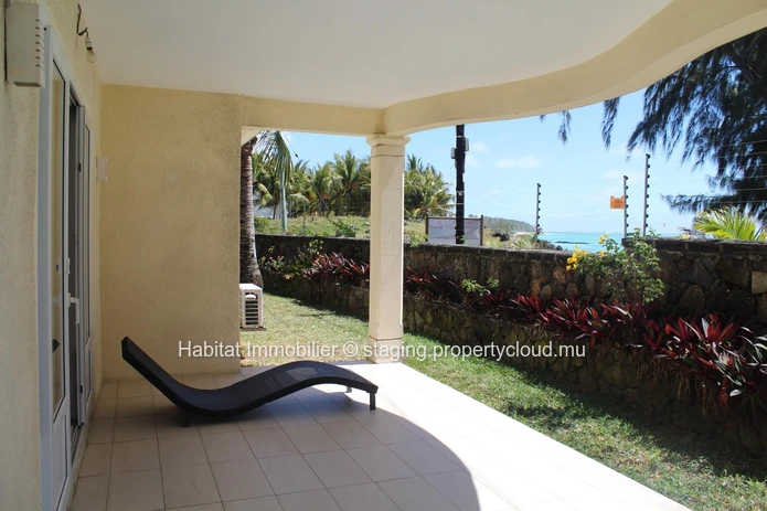 A VENDRE - Townhouse meublé et équipé de 200 m2 dans une résidence sécurisée 24/7 à Palmar. 