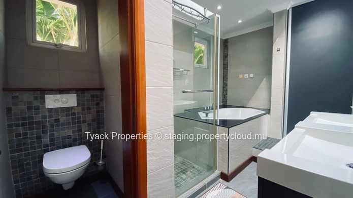 Elegant 3-Bedroom RES Villa  – Pointe aux Piments