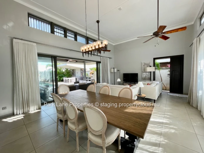 Splendide villa PDS au sein d'un complexe résidentiel à vendre !