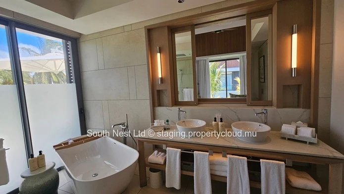 One&Only luxury villa with a private pool, seafront access