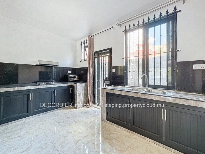 Duplex for rent in Pereybere (Sole Mandate)