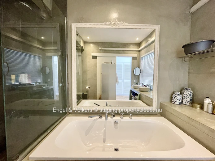 Beachfront Penthouse for Rent in Grand Baie