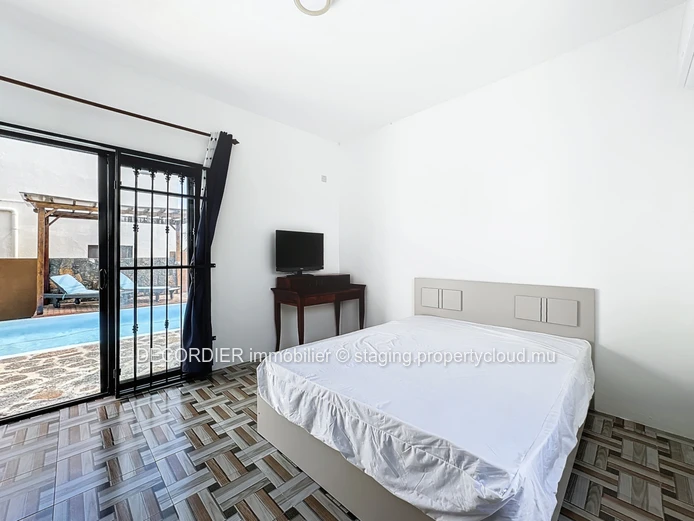 Pretty 3-bedroom house with swimming pool (Sole Mandate)