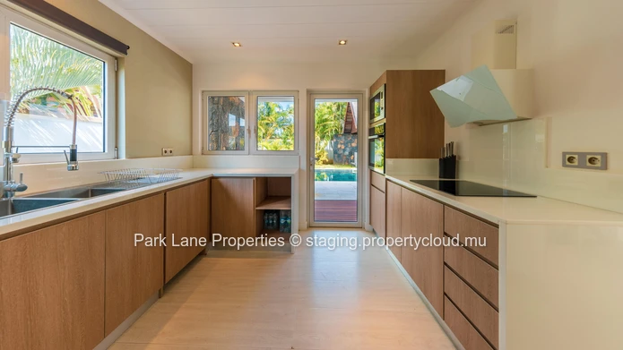 For Sale – Elegant 3-Bedroom Contemporary Villa with Private Pool in Grand Bay.