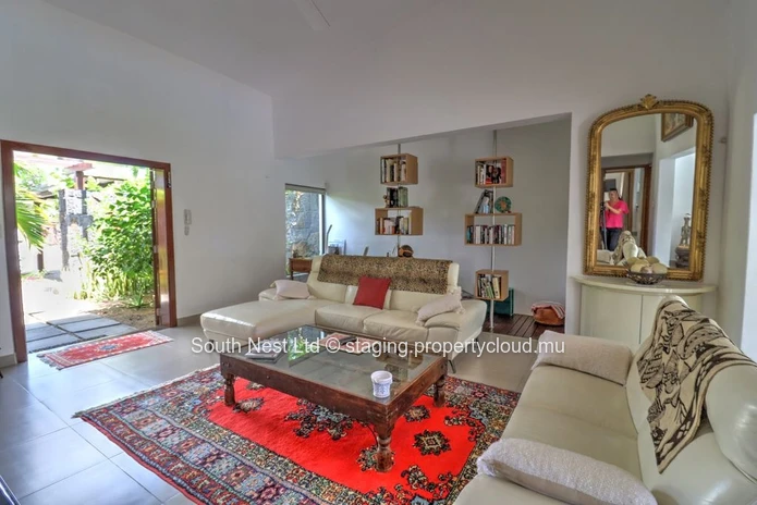 4-bedroom villa + independent studio