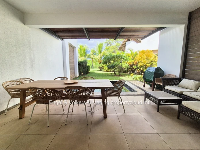Fully Furnished 3 bedroom Duplex in Waterfront Residence