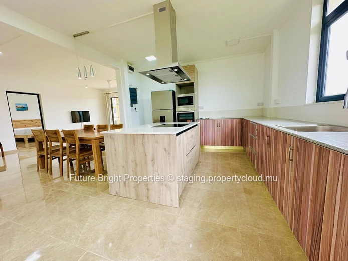 Stunning 2nd Floor Apartment for Rent – Prime Location near Grand Baie