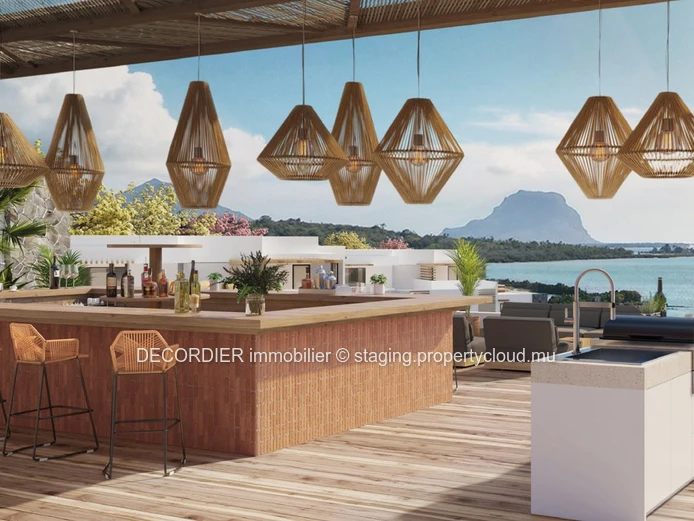 Vue mer, Penthouse de prestige, pieds dans l'eau, accessibles aux acheteurs étrangers.