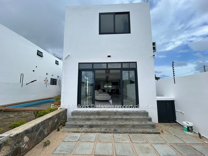 New Build Home for Sale – The Vale. Completion Expected: November