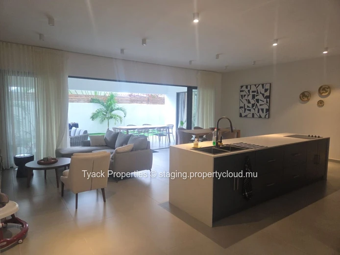 Contemporary Ground-Floor Apartment in Péreybère with Pool Acces