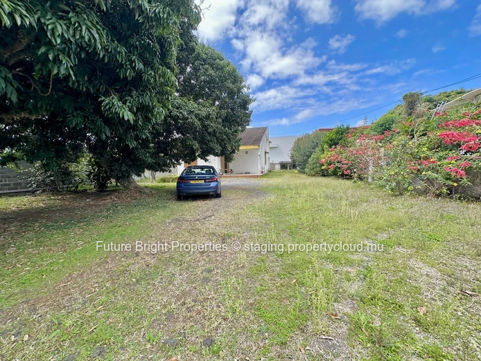 A Rare Gem in the Heart of Rose Hill – Spacious Family Home on Generous Freehold Land