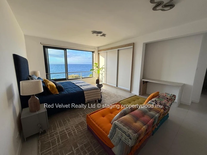 Beachfront Furnished Penthouse with Ocean Views for Sale — Flic en Flac