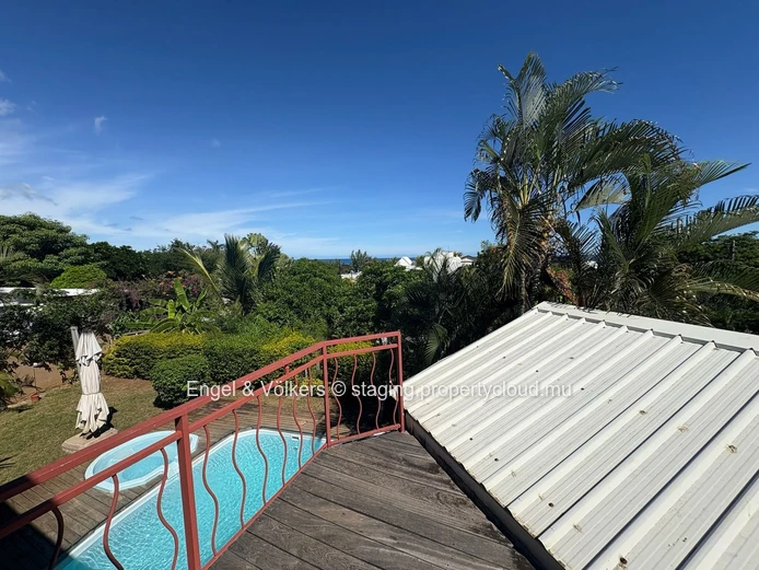 For Sale - Elegant 4-Bedroom house in Tamarin