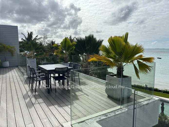 Roches Noires a vendre un penthouse avec vue mer (Mandat exclusif)