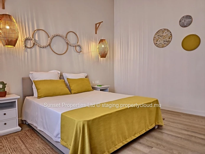 Unique Penthouse | 295m2 private rooftop | 75m from the beach