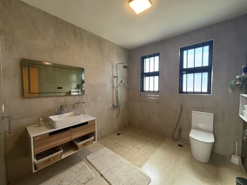 4 Bedroom Villa