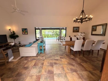 4 Bedroom Villa