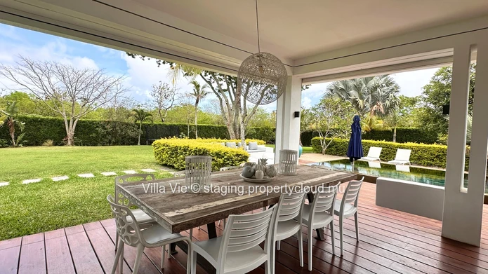 Élégante villa de 4 chambres avec bureau/studio, et piscine privée