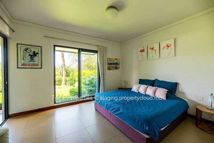 Charmant Appartement avec Jardin Privatif