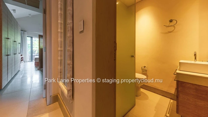 Duplex élégant avec accès direct à la Marina