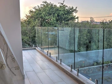 5 Bedroom Villa