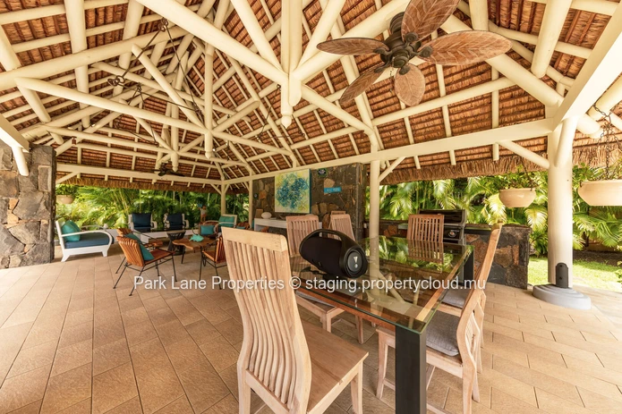 Sun-Kissed Charm: Luxurious Plantation Style Home with Resort Amenities in Albion, Mauritius
