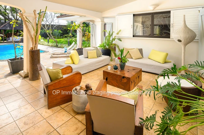 Luxurious Furnished House with Private Pool in Calodyne - Rs 250,000 - Close to Schools, Shops, and Golf Course!