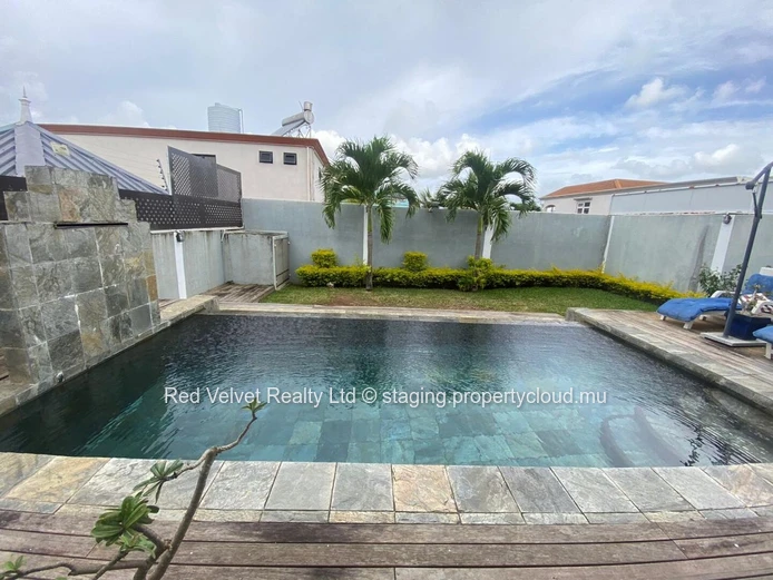 Villa for Rent in Péreybère, North