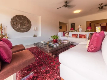 5 Bedroom Villa