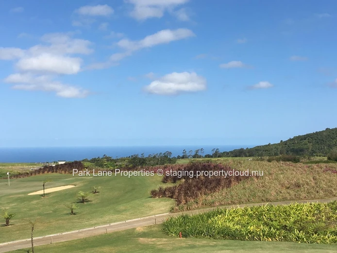Terrain résidentiel dans le prestigieux Domaine d’Avalon – Cadre naturel d’exception