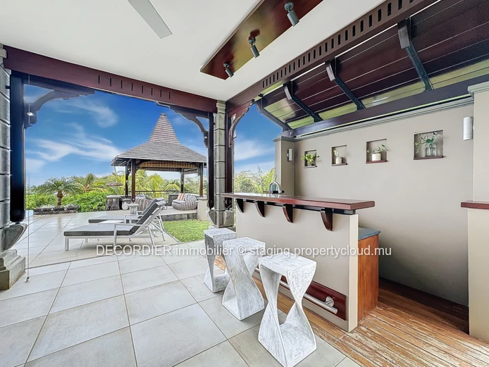 Magnifique villa située à Villa Valriche - accessible aux étrangers